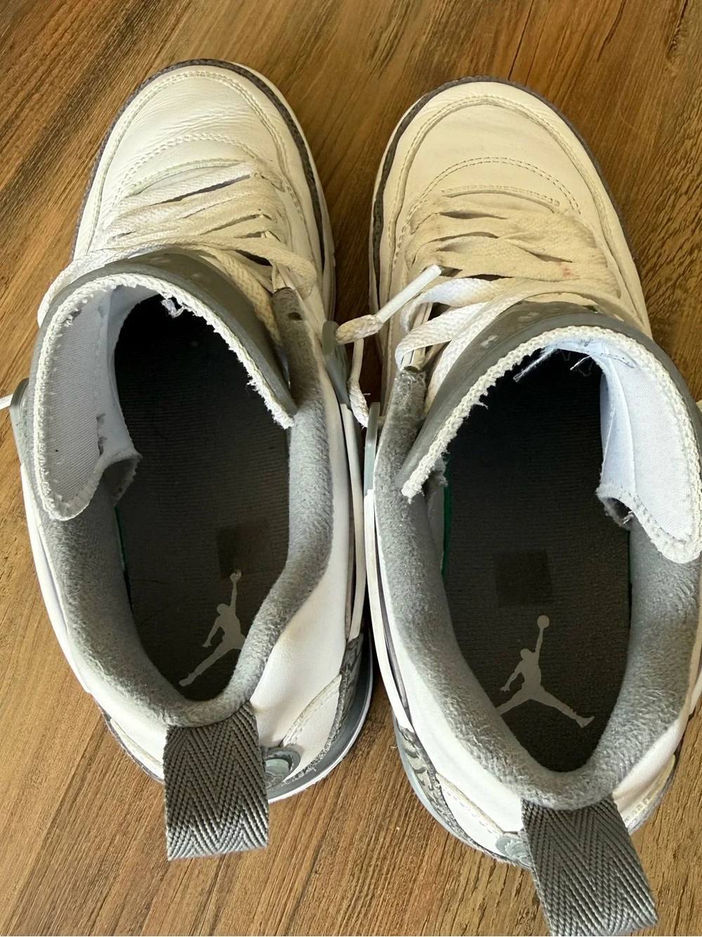 Jordan white leather